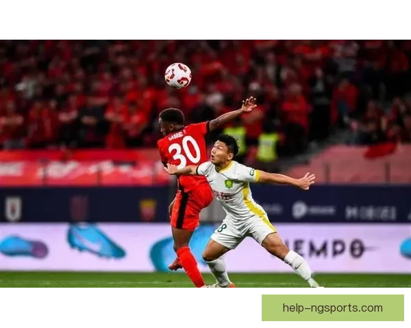 国足逆转取胜创赛季最佳表现年轻球员崛起引发球迷热议再掀关注潮