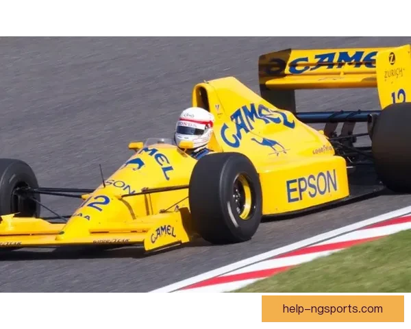 F1赛季最新动态解析车队策略与车手竞技表现全面回顾