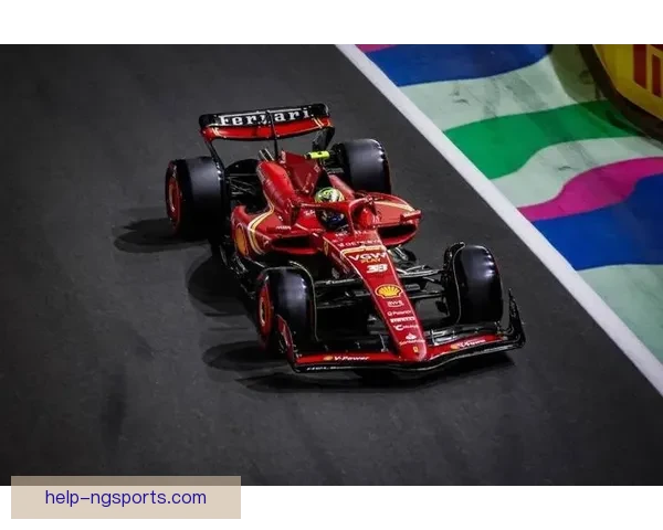 F1赛季最新动态：维斯塔潘称霸赛场 法拉利与梅赛德斯全力反击